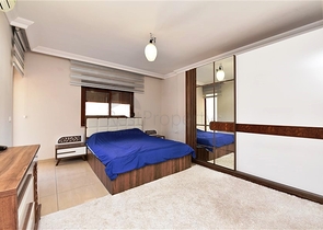 Трехкомнатная квартира с большой кухней