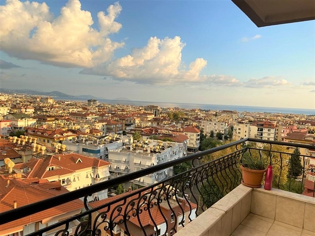 Пентхаус 5+1 в центре Алании