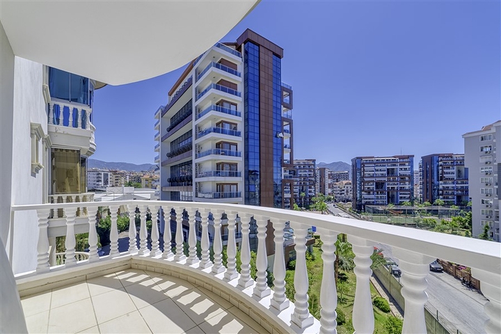 Квартира 2+1 с дизайнерским ремонтом в районе Джикджилли