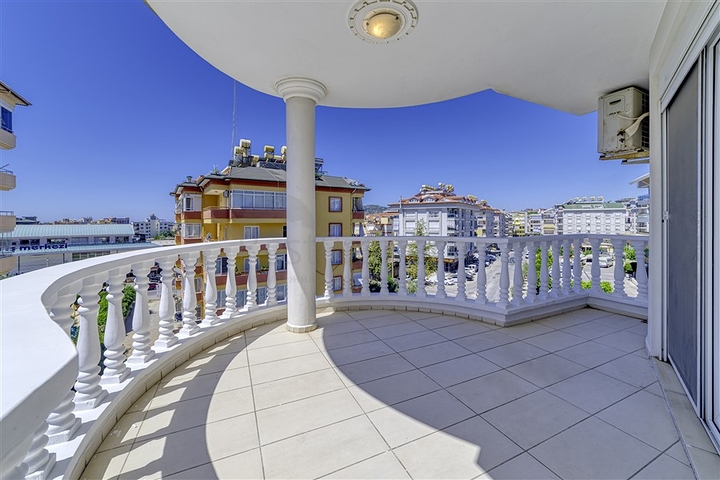 Квартира 2+1 с дизайнерским ремонтом в районе Джикджилли