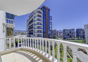 Квартира 2+1 с дизайнерским ремонтом в районе Джикджилли