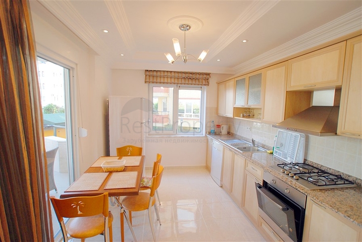 Просторная квартира 2+1 в 300 метрах от моря