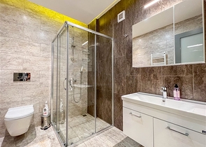 Великолепная квартира планировкой 3+1 в районе Оба