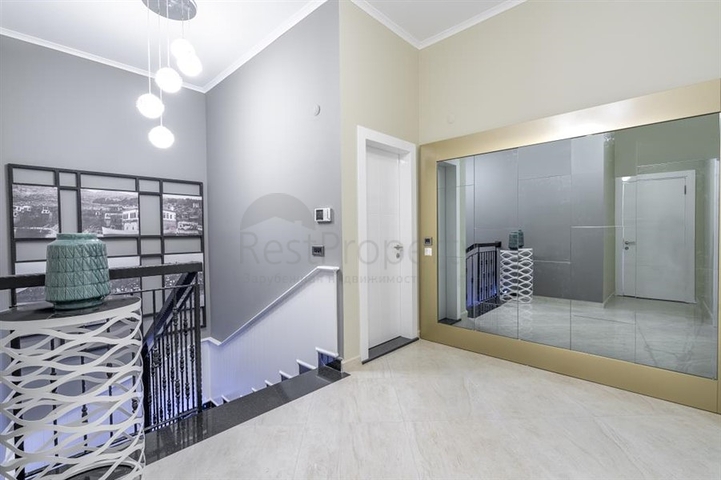 Большой пентхаус 5+1 в европейском районе Оба 