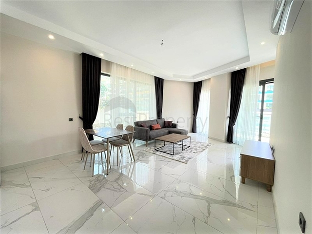 Квартира 2+1 в комплексе на первой береговой линии в Каргыджаке.