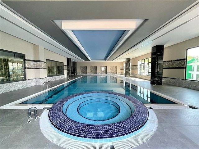 Квартира 2+1 в комплексе на первой береговой линии в Каргыджаке.