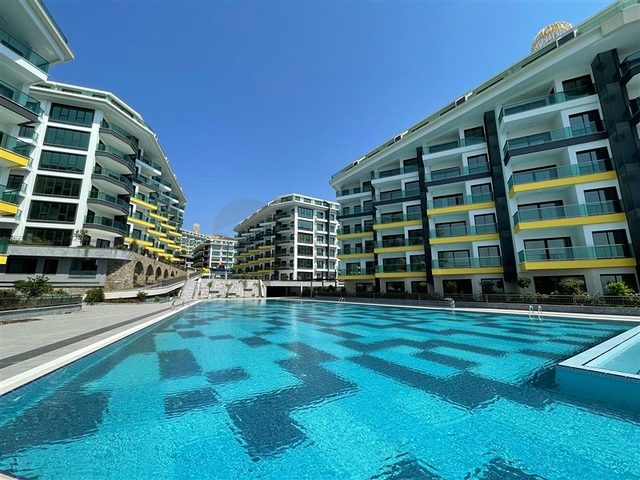 Меблированная квартира планировкой 1+1 в комплексе премиум класса