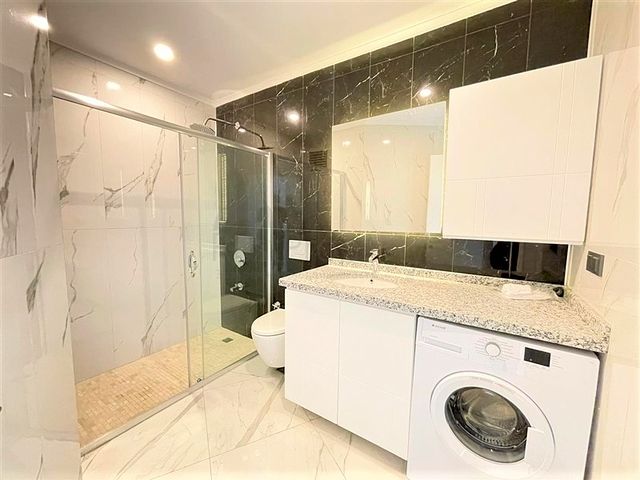 Меблированная квартира планировкой 1+1 в комплексе премиум класса