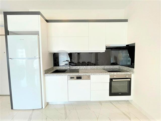 Меблированная квартира планировкой 1+1 в комплексе премиум класса