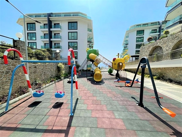 Меблированная квартира планировкой 1+1 в комплексе премиум класса