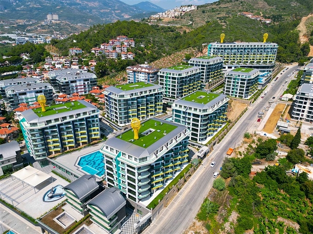 Меблированная квартира планировкой 1+1 в комплексе премиум класса