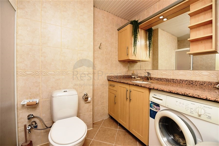 Меблированная квартира планировкой 2+1 в центре Алании