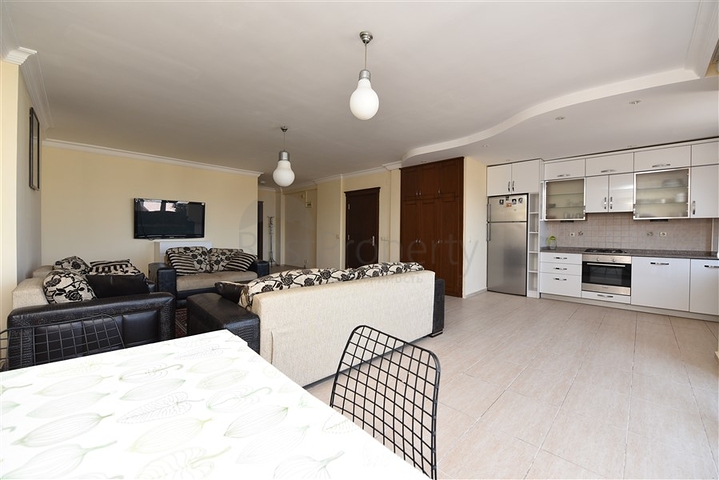 Квартира 3+1 в жилом комплексе с отельной инфраструктурой в Тосмуре