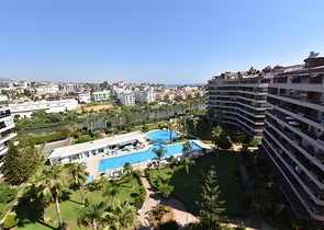 Квартира 3+1 в жилом комплексе с отельной инфраструктурой в Тосмуре