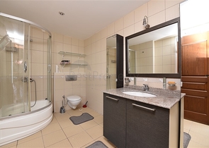 Квартира 3+1 в жилом комплексе с отельной инфраструктурой в Тосмуре