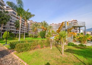 Квартира 3+1 в жилом комплексе с отельной инфраструктурой в Тосмуре