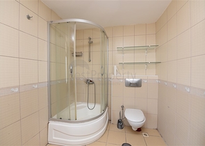 Квартира 3+1 в жилом комплексе с отельной инфраструктурой в Тосмуре