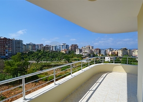 Квартира 2+1 с видом на море в районе Тосмур