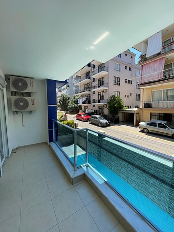 Меблированная двухкомнатная квартира в районе Клеопатра