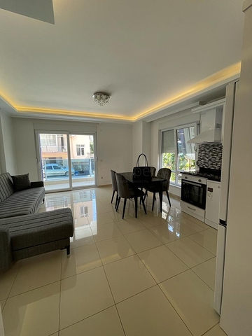 Меблированная двухкомнатная квартира в районе Клеопатра