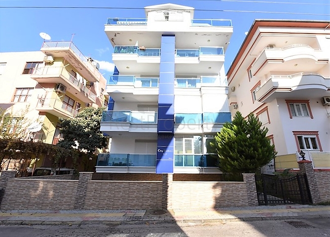 Меблированная двухкомнатная квартира в районе Клеопатра