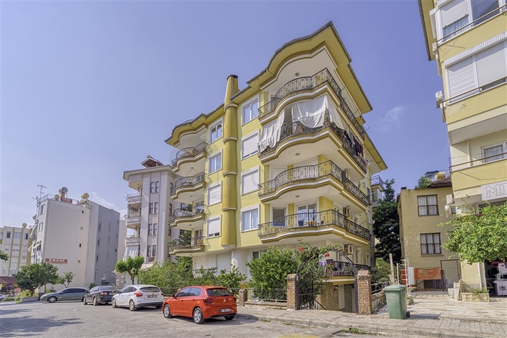 Просторный пентхаус в центре Аланья