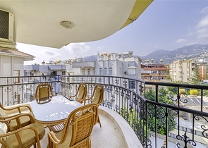 Просторный пентхаус в центре Аланья