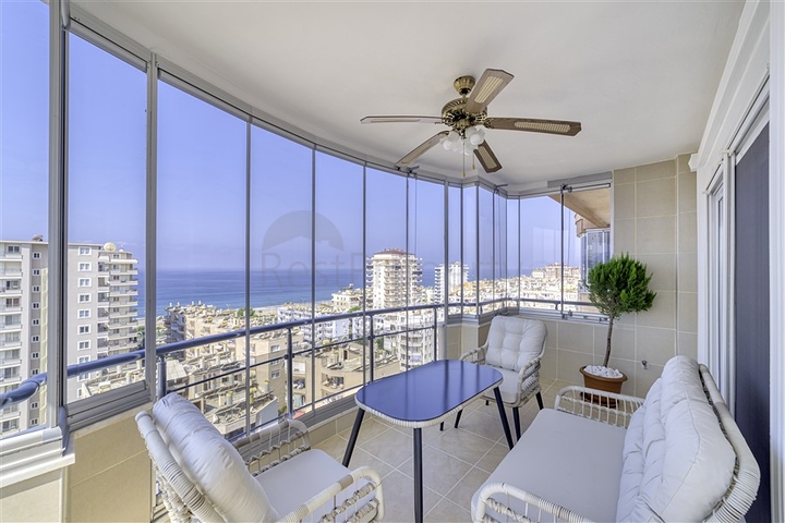 Пентхаус в районе Махмутлар