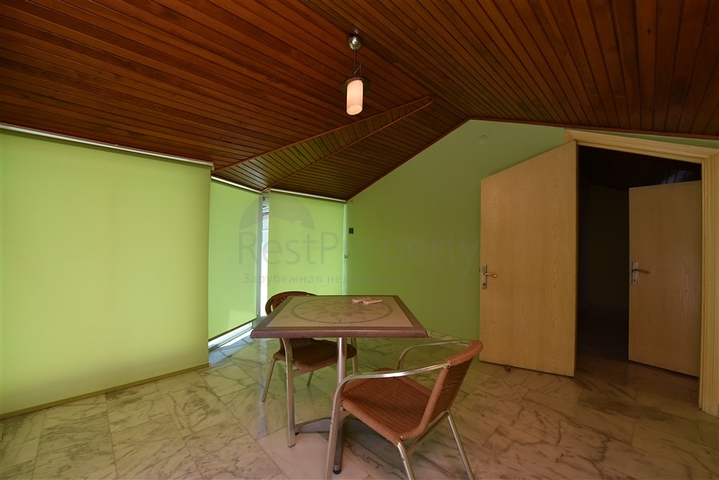 Просторная вилла 7+1 в районе Кестель