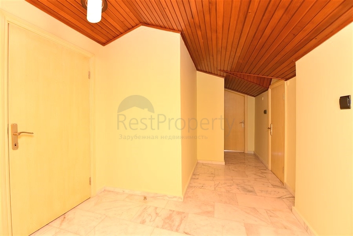 Просторная вилла 7+1 в районе Кестель