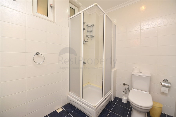 Просторная вилла 7+1 в районе Кестель