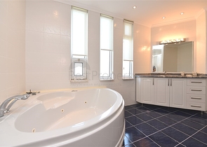 Просторная вилла 7+1 в районе Кестель