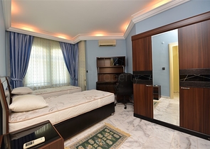 Просторная вилла 7+1 в районе Кестель