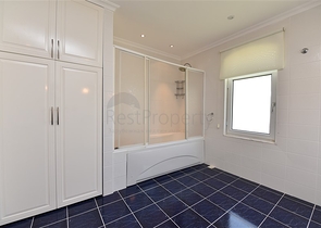 Просторная вилла 7+1 в районе Кестель