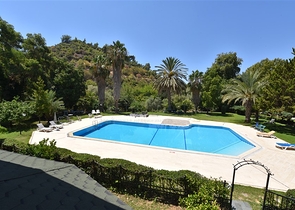 Просторная вилла 7+1 в районе Кестель