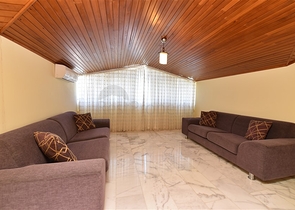 Просторная вилла 7+1 в районе Кестель