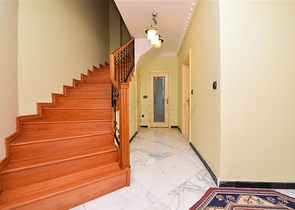 Просторная вилла 7+1 в районе Кестель