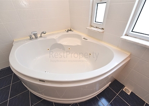 Просторная вилла 7+1 в районе Кестель