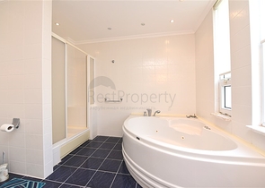 Просторная вилла 7+1 в районе Кестель