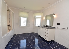 Просторная вилла 7+1 в районе Кестель