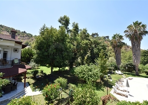 Просторная вилла 7+1 в районе Кестель