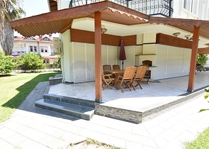 Просторная вилла 7+1 в районе Кестель