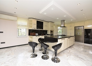 Просторная вилла 7+1 в районе Кестель