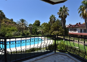 Просторная вилла 7+1 в районе Кестель