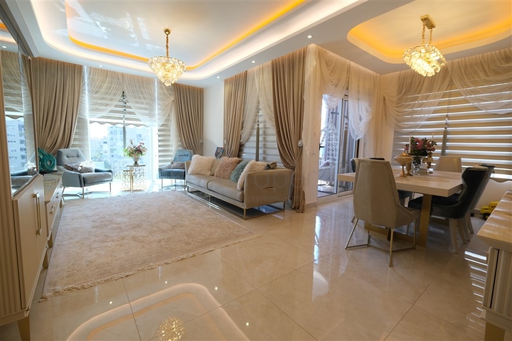 Шикарная квартира планировкой 3+1 в районе Махмутлар