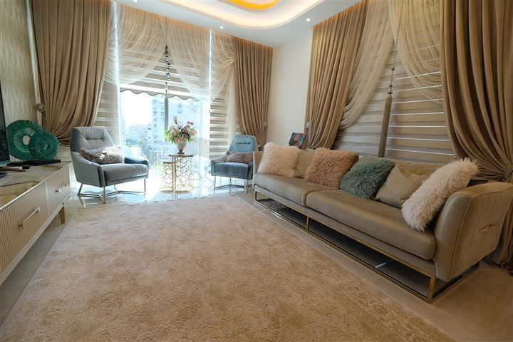 Шикарная квартира планировкой 3+1 в районе Махмутлар