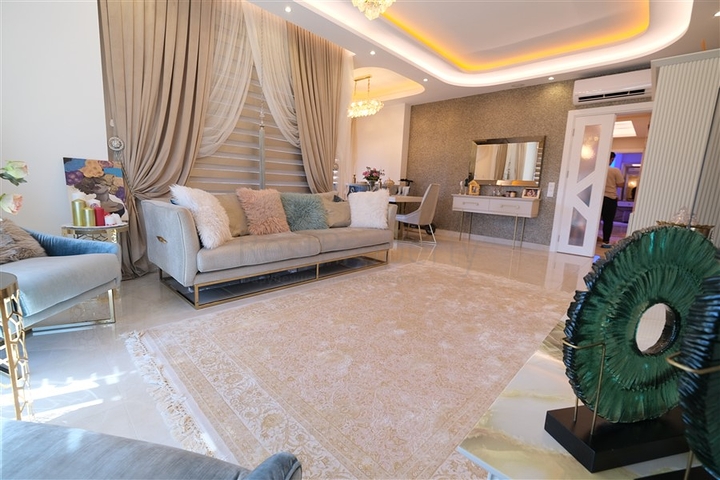 Шикарная квартира планировкой 3+1 в районе Махмутлар