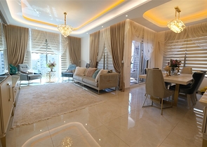 Шикарная квартира планировкой 3+1 в районе Махмутлар