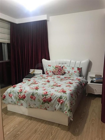 Трёхкомнатная квартира около реки в Кестеле