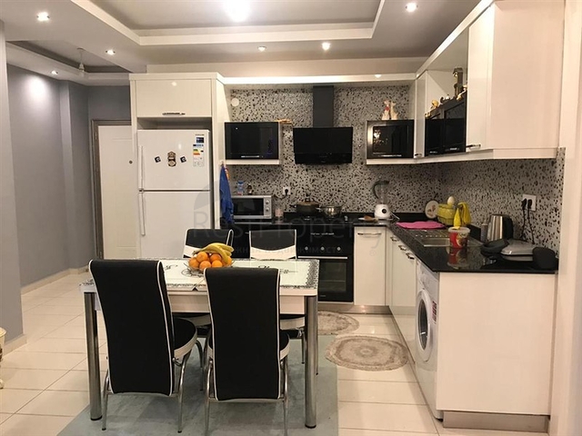 Трёхкомнатная квартира около реки в Кестеле